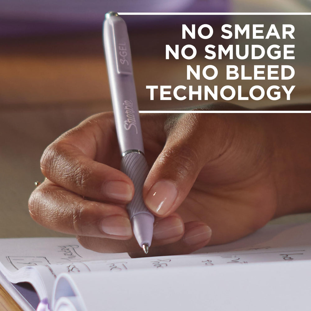 Sharpie S-Gel punta 0,7mm en primer plano para trazos precisos y nítidos