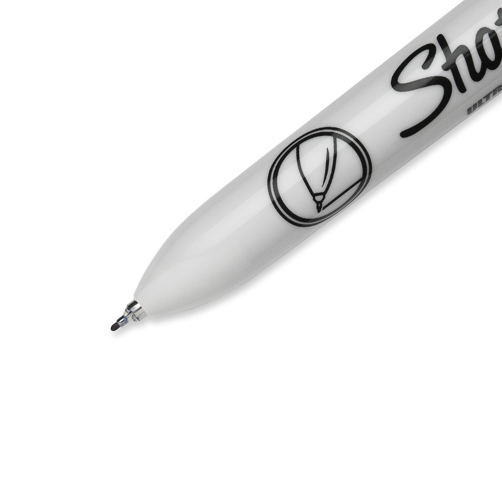 Tinta Sharpie en papel mostrando líneas nítidas y secado rápido