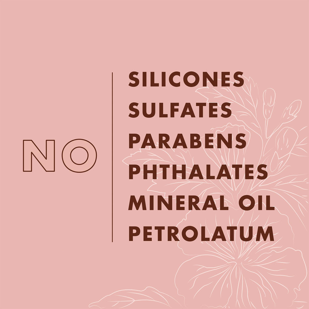 Shea Moisture aplicación sobre rizos mostrando control del frizz al usar