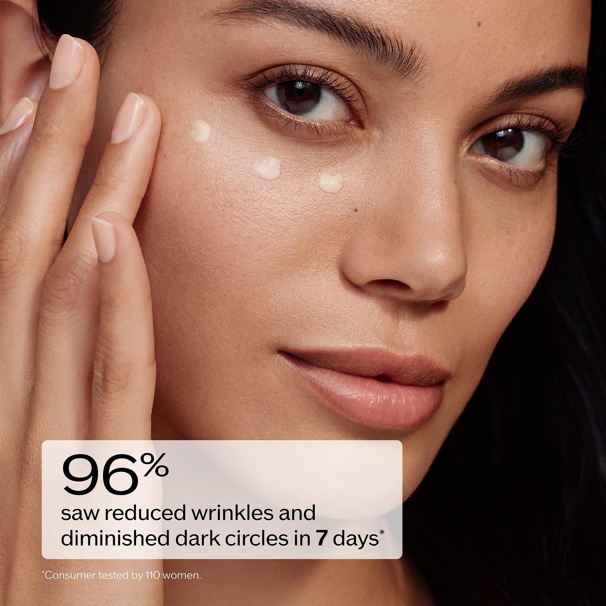 Shiseido Benefiance textura cremosa y ligera que hidrata y suaviza al instante