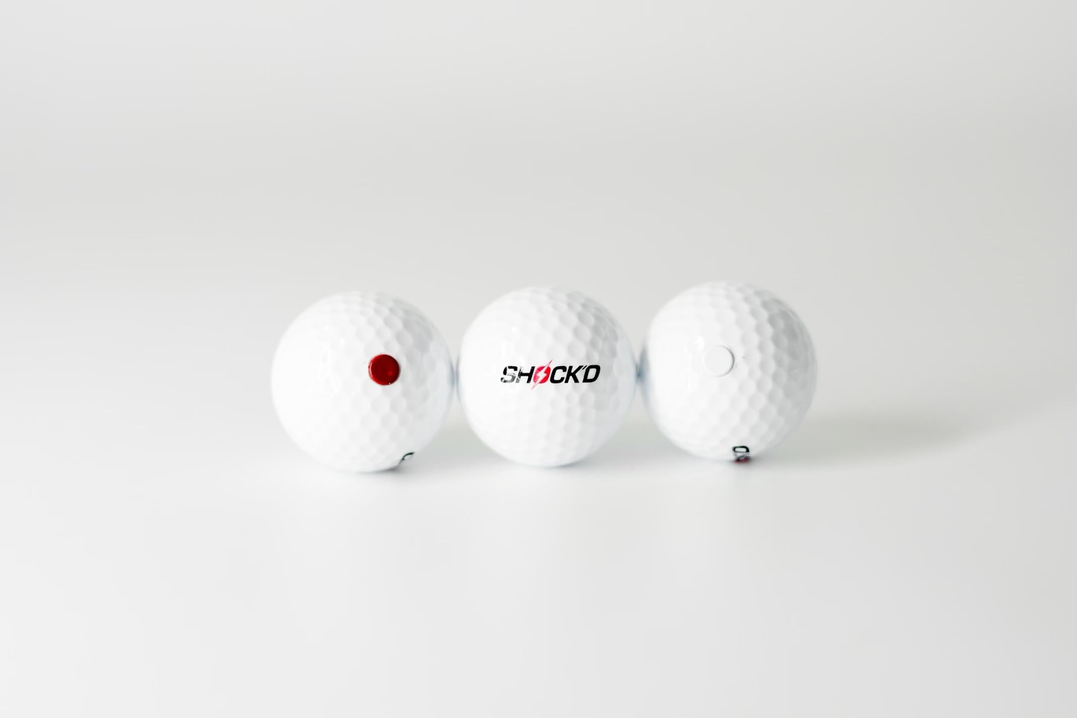 SHOCK'D GOLF BALLS textura dimple que asegura vuelo natural