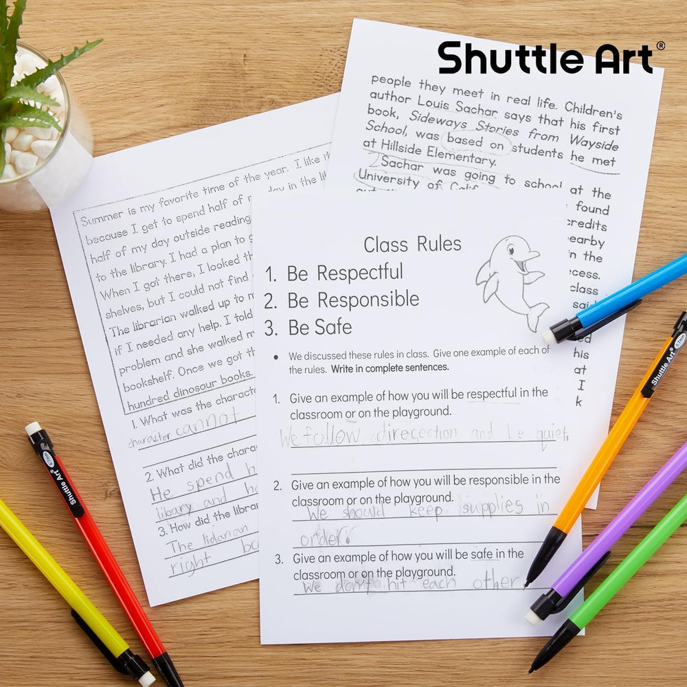 Lápiz Shuttle Art en mano para comparar tamaño y ergonomía cómoda