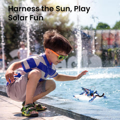 Sillbird robot solar funcionando en exterior, demuestra diversión y aprendizaje