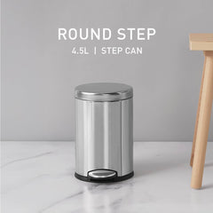 simplehuman primer plano del pedal de acero, durabilidad y uso fácil