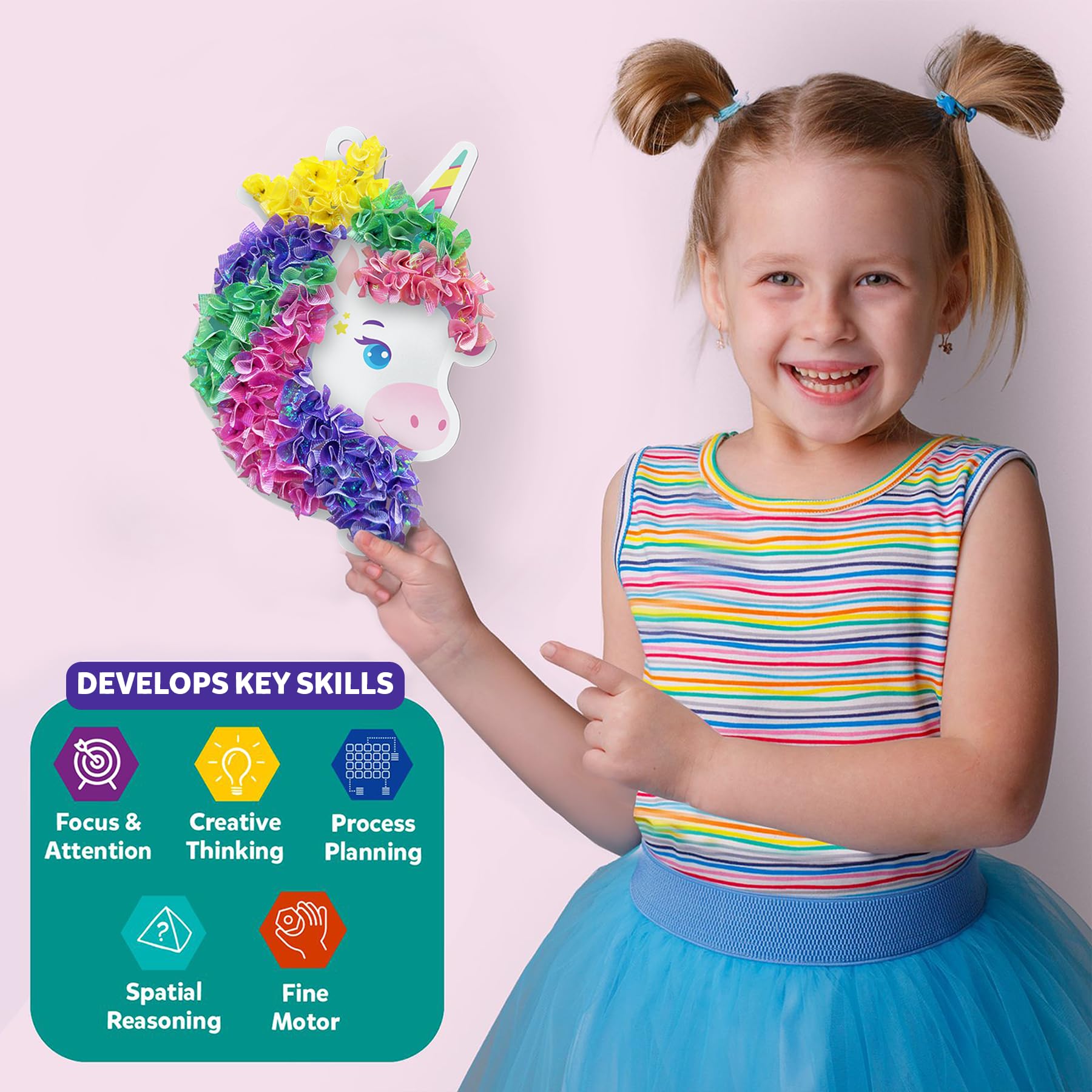 Skillmatics decoración de unicornio colgada en habitación infantil, aporta color