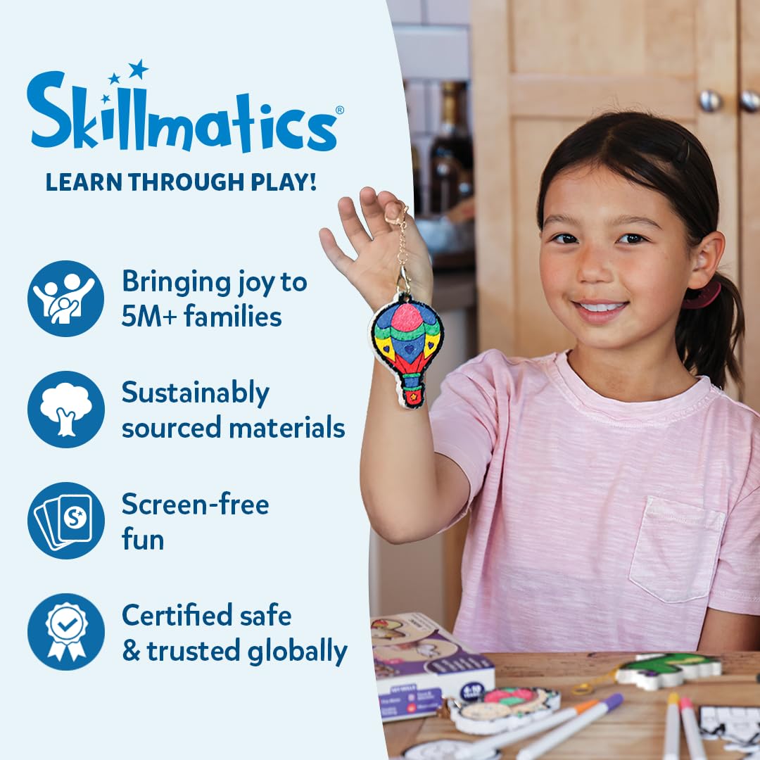 Skillmatics caja con insignias de premios y reconocimientos del producto