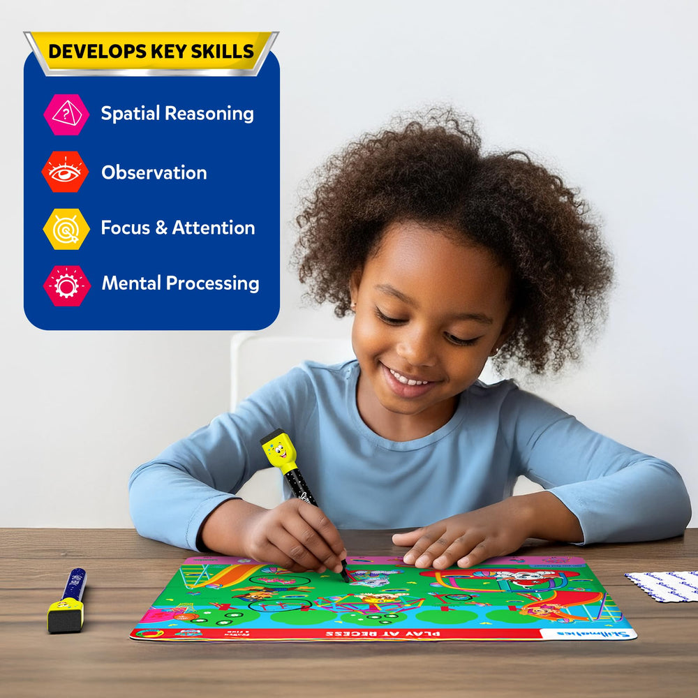 Skillmatics manta junto a mano para comparar tamaño y portabilidad