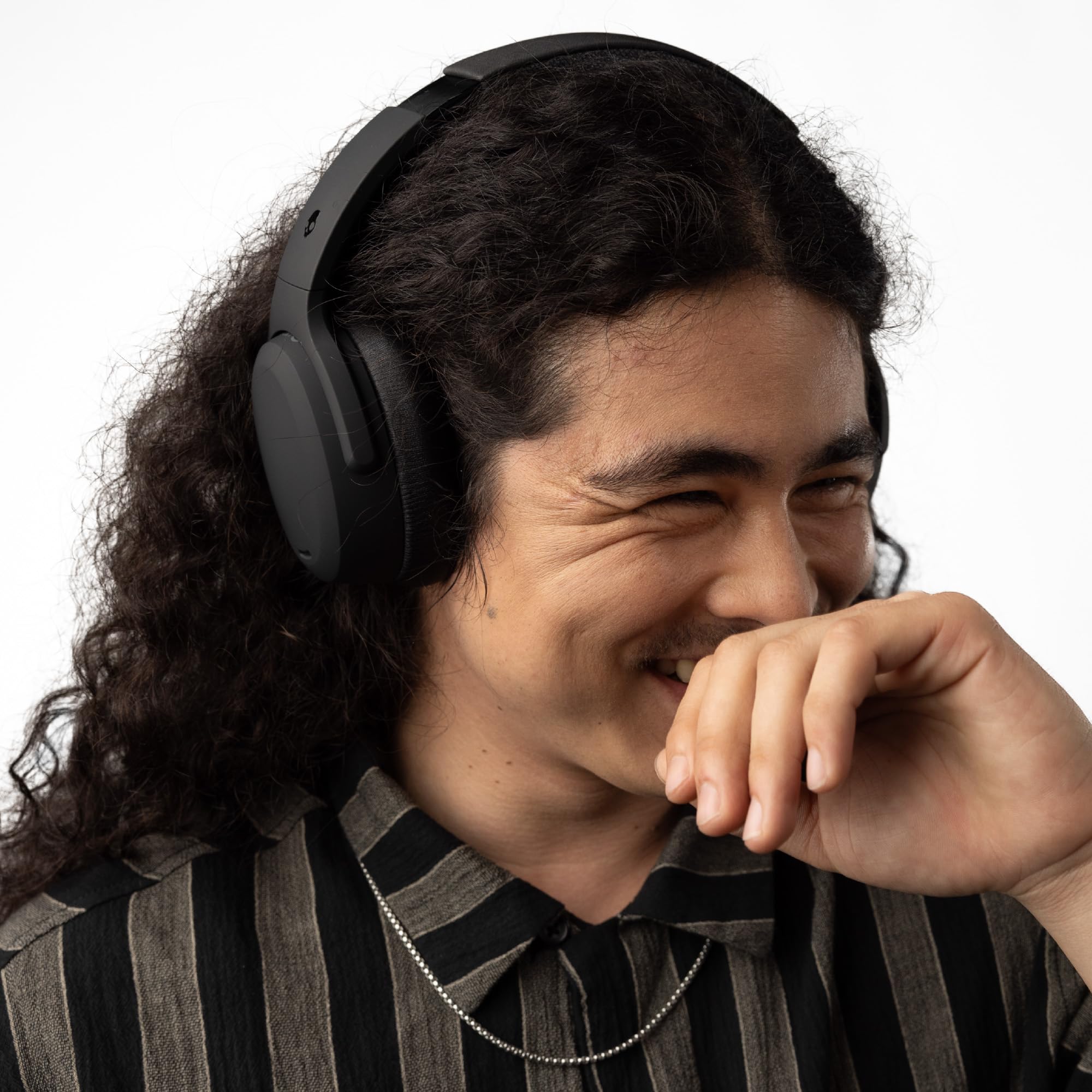 Skullcandy Crusher ANC 2 auriculares en uso urbano con silencio