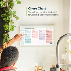 Skylight chore chart en uso con niños organizando tareas y progreso visible