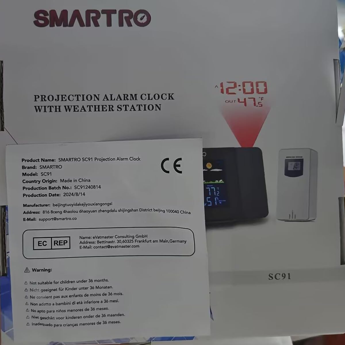 Escenario con múltiples sensores SMARTRO mostrando lecturas de distintas habitaciones