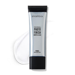 Smashbox foto frontal del tubo mostrando el diseño y beneficio alisar