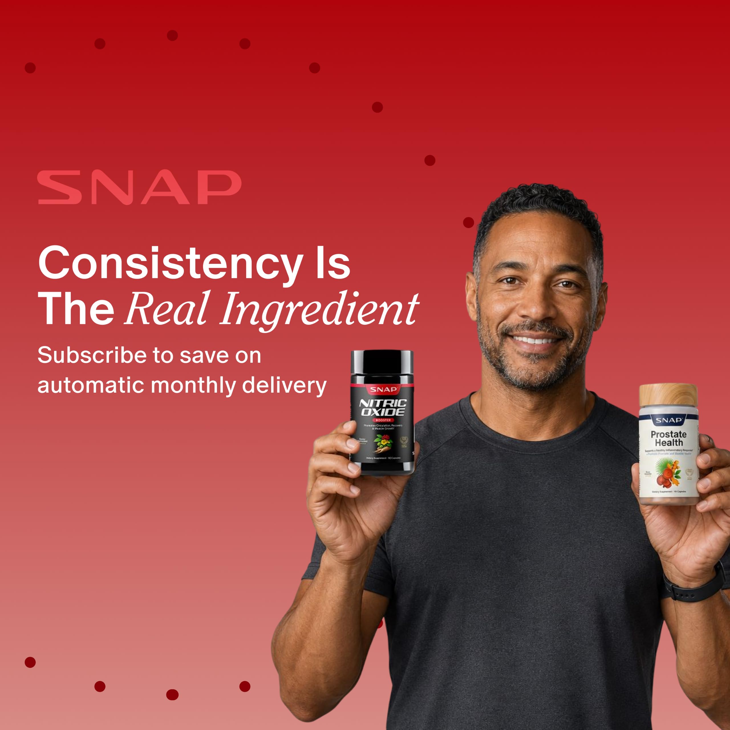 Snap Supplements manos de un hombre mayor mostrando confianza y vitalidad