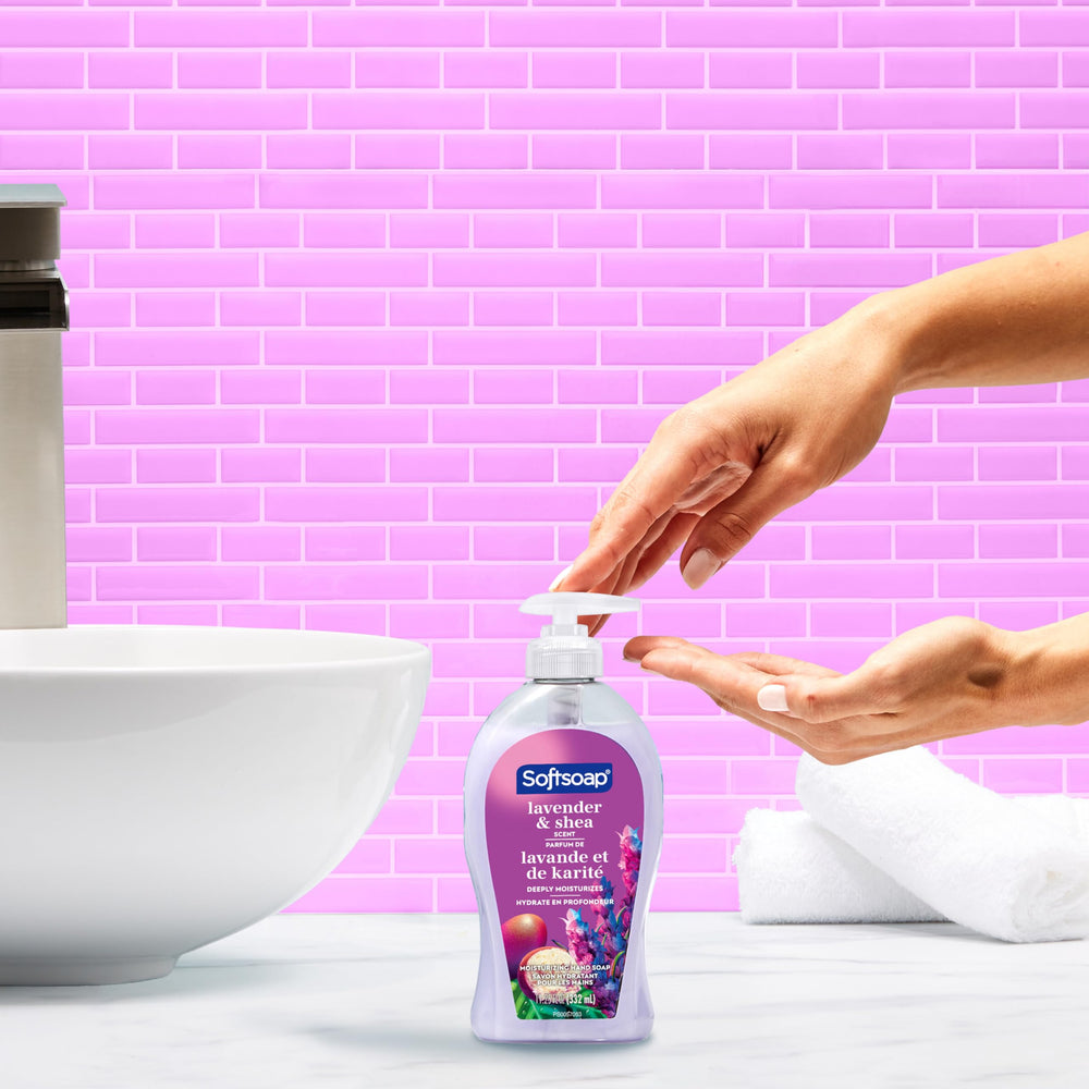 Softsoap detalle de bomba moderna que facilita dosificar y reducir desperdicio