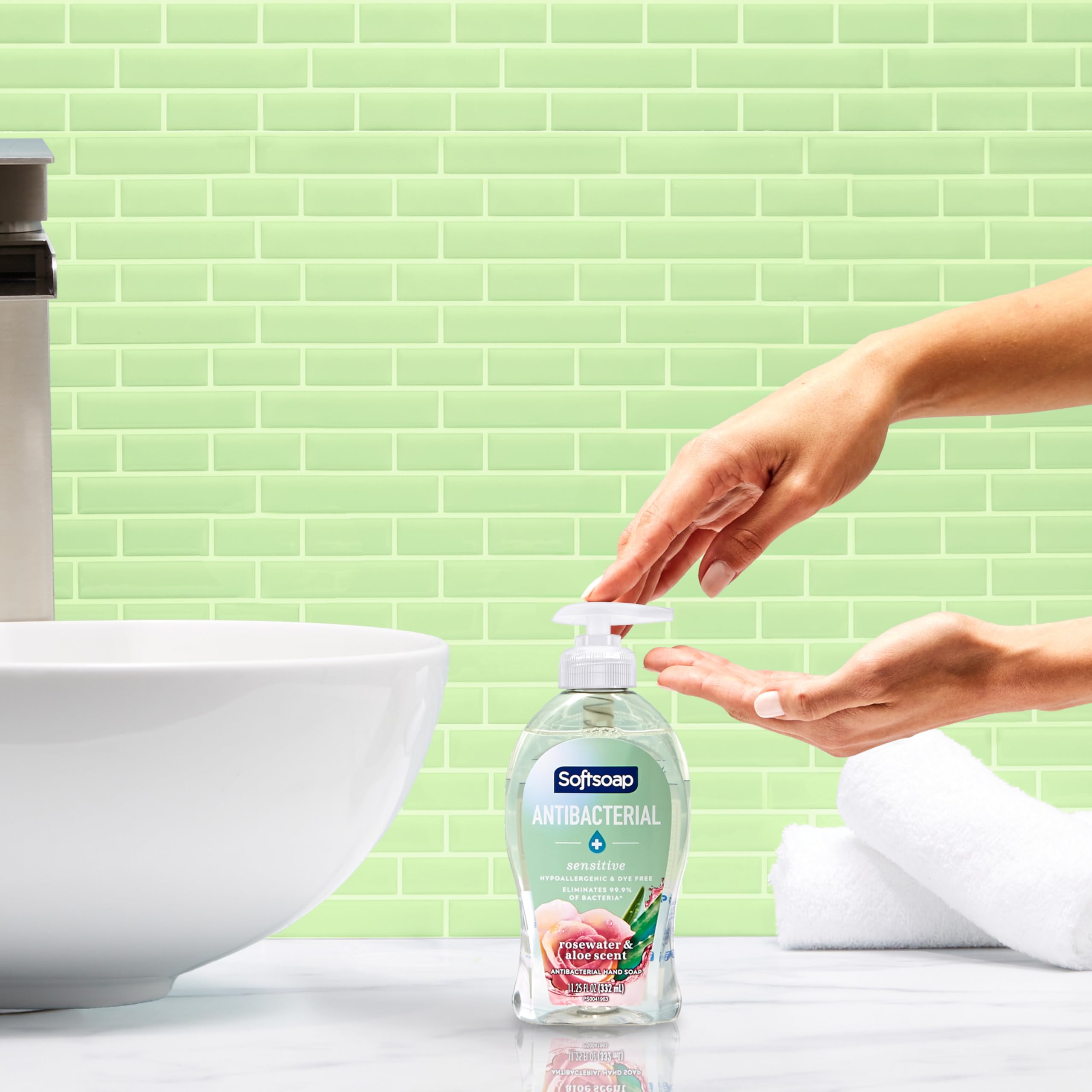 Softsoap dispensador abierto detalle que facilita uso diario cómodo