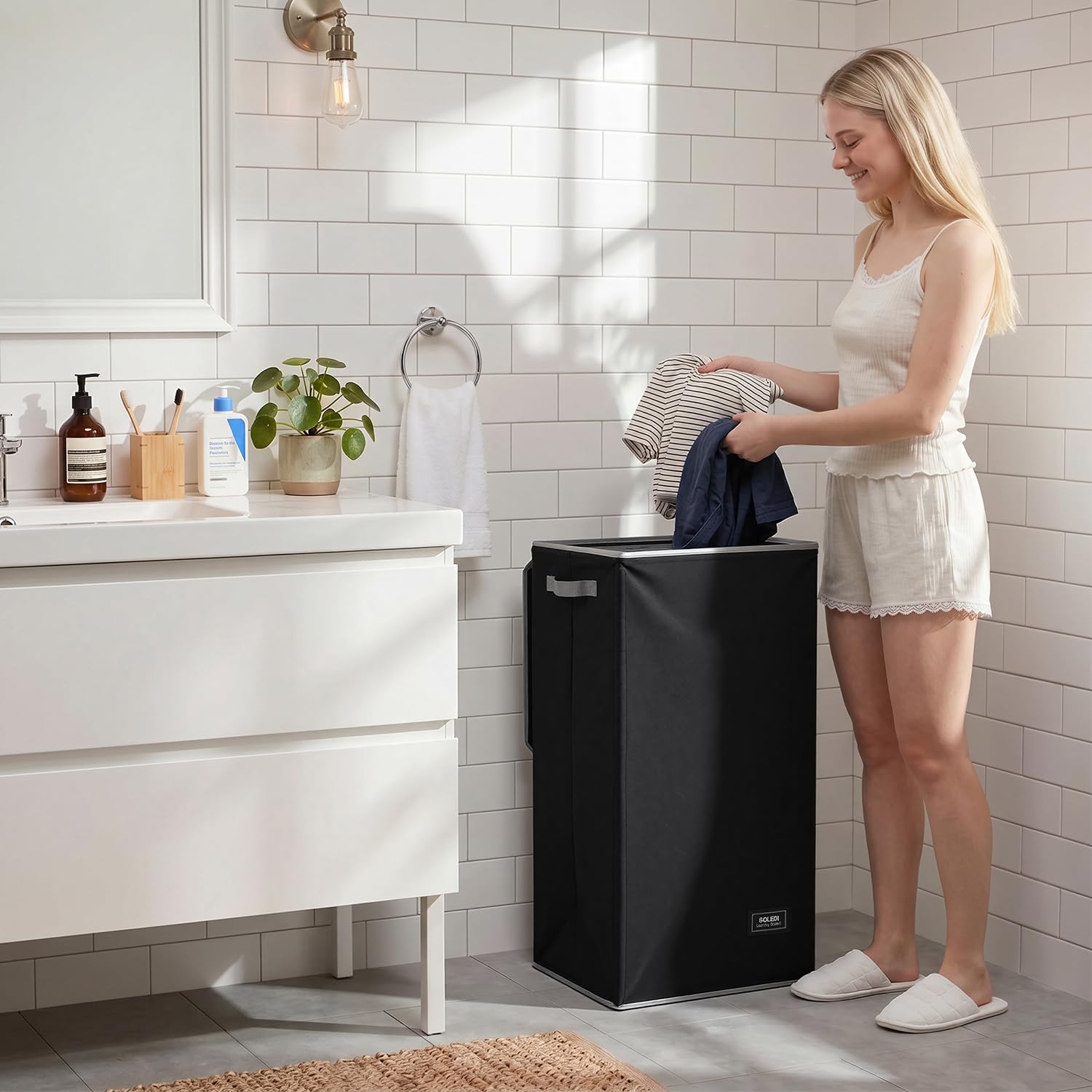 SOLEDI next to standard basket highlighting its 100L capacity