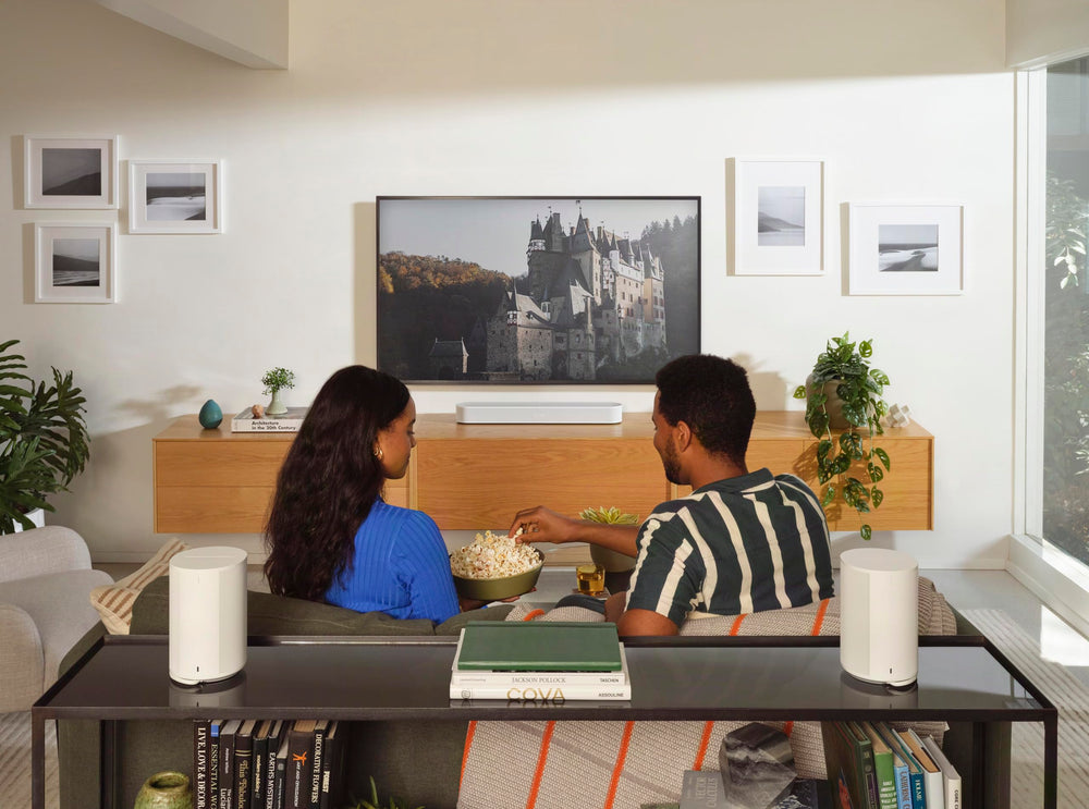 Sonos Era 100 SL panel trasero con entradas, facilita conexión de fuentes externas