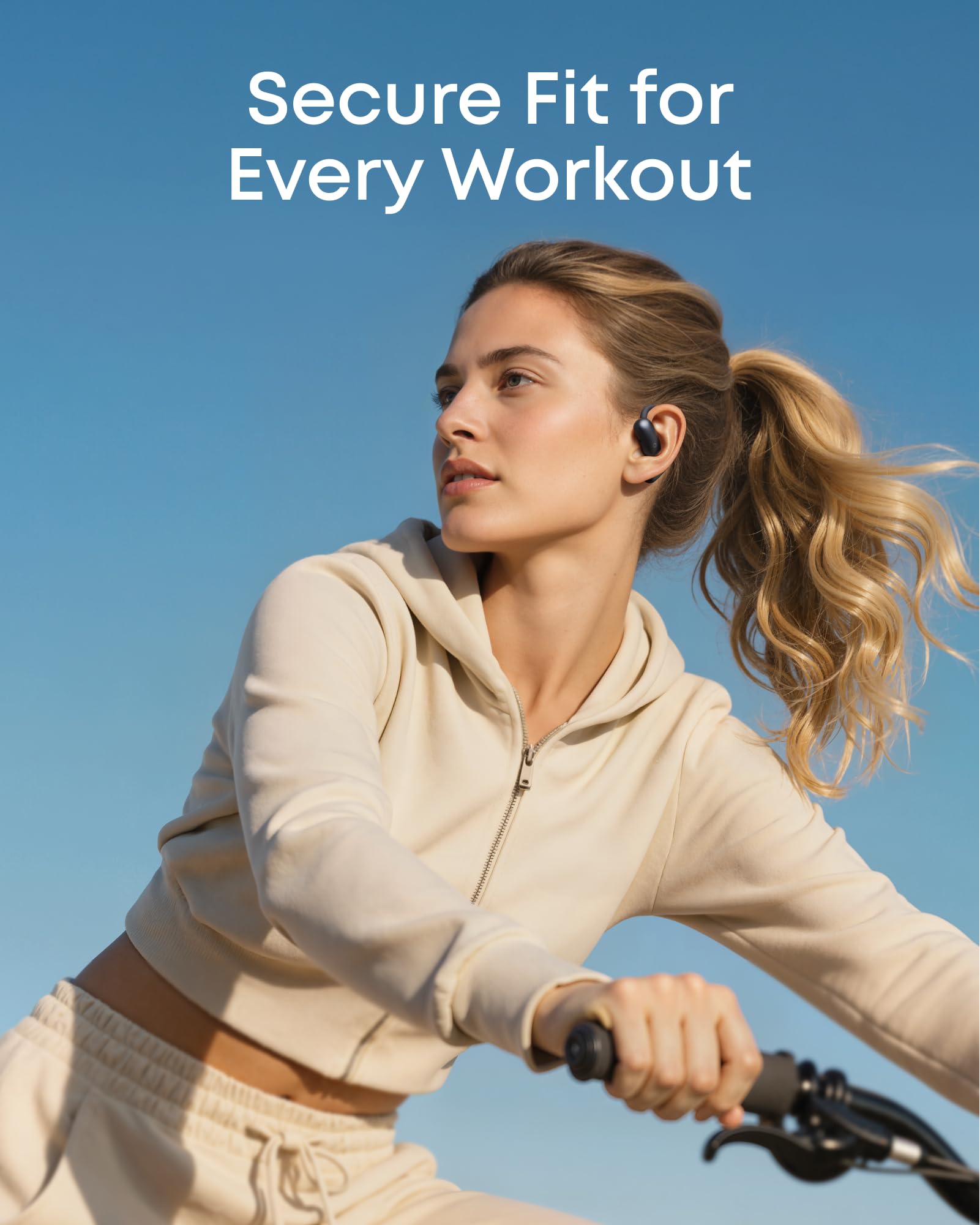 Soundcore Aerofit 2 comparación de tamaño en mano para escala y portabilidad