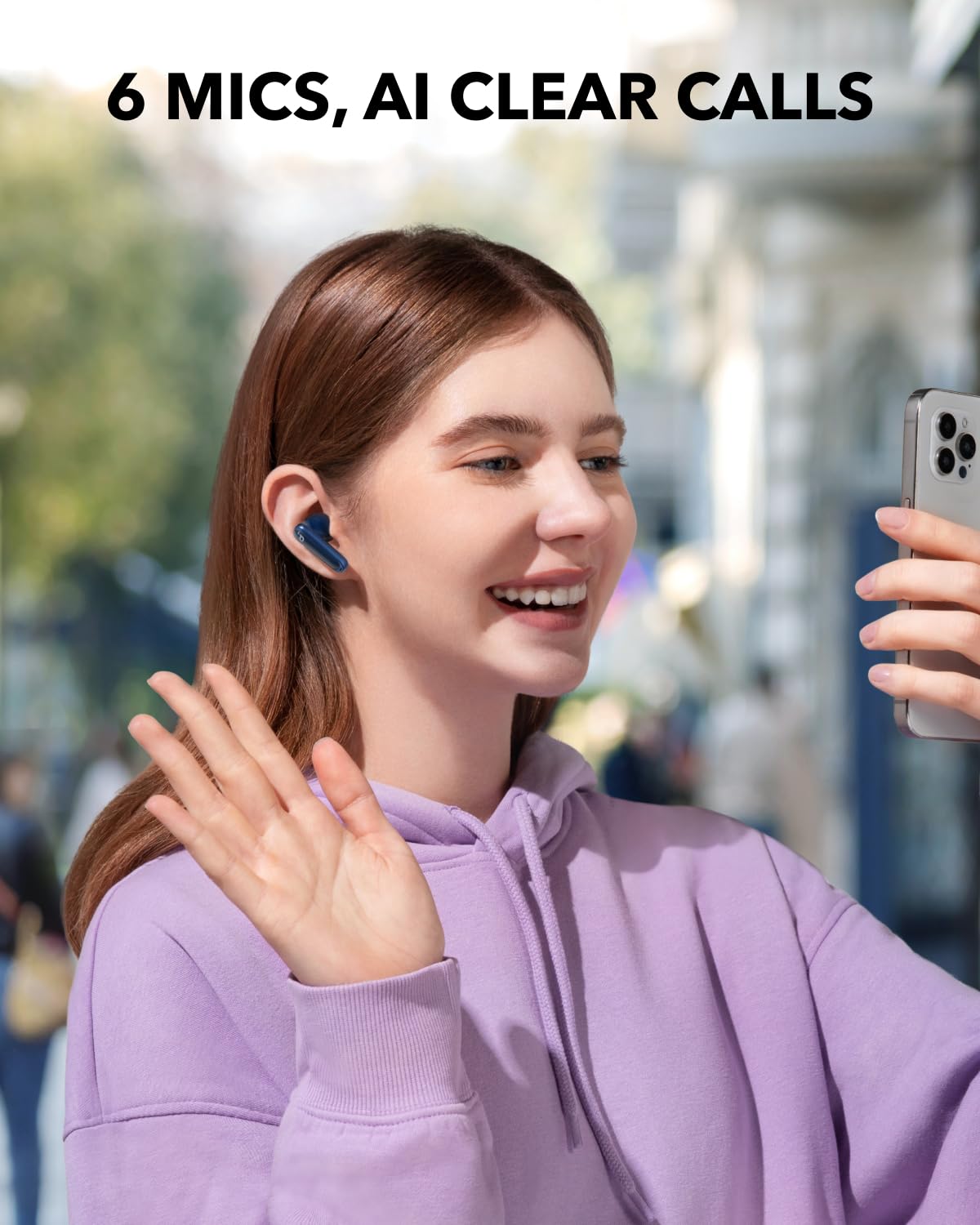 Soundcore P40i comparación de tamaño en mano mostrando escala compacta