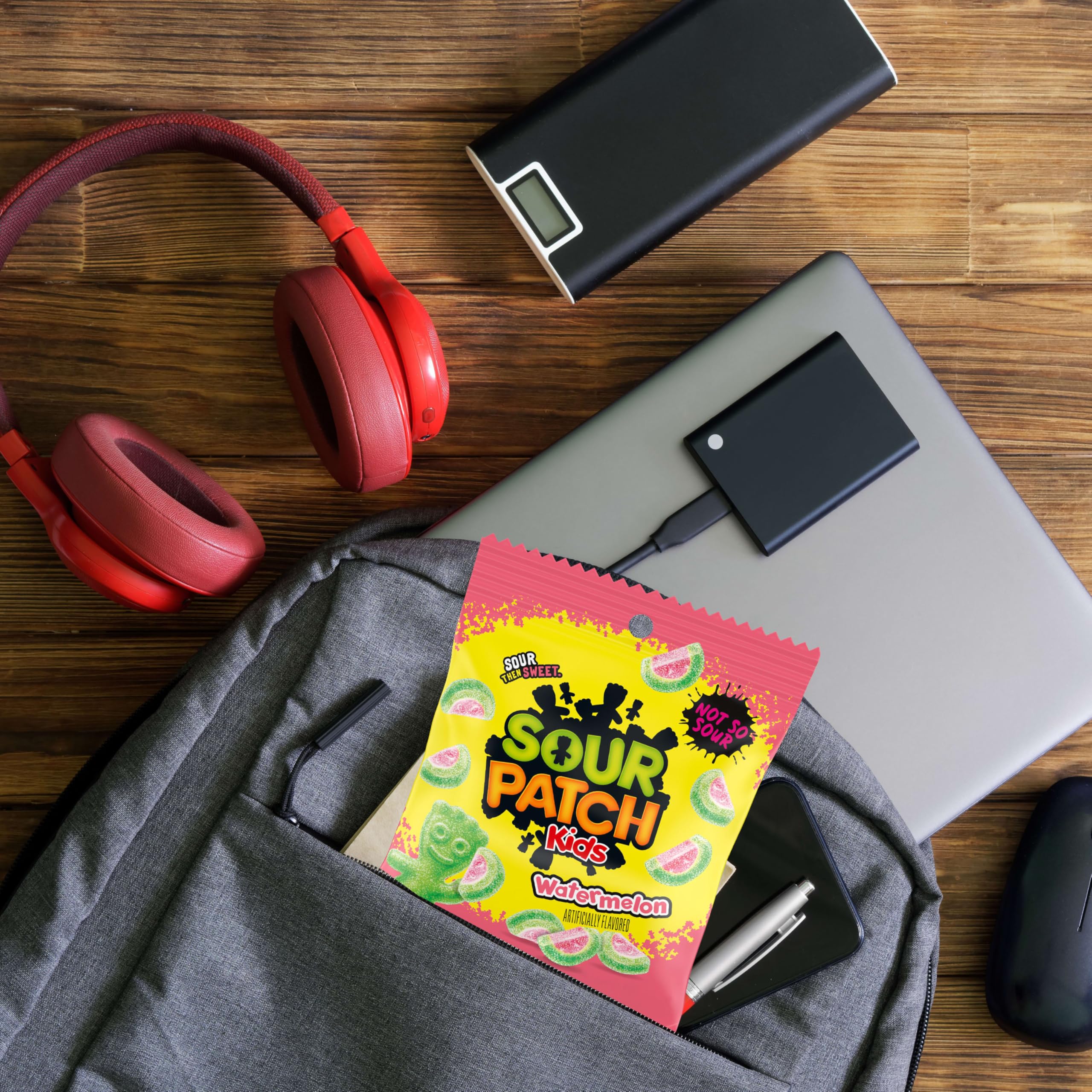 SOUR PATCH KIDS gomitas en caja de picnic listas para llevar a exteriores