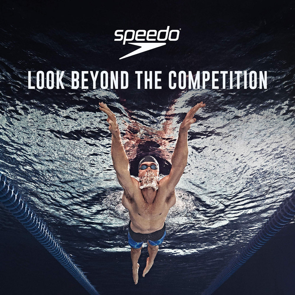 Speedo empaque y etiqueta mostrando características y protección UV