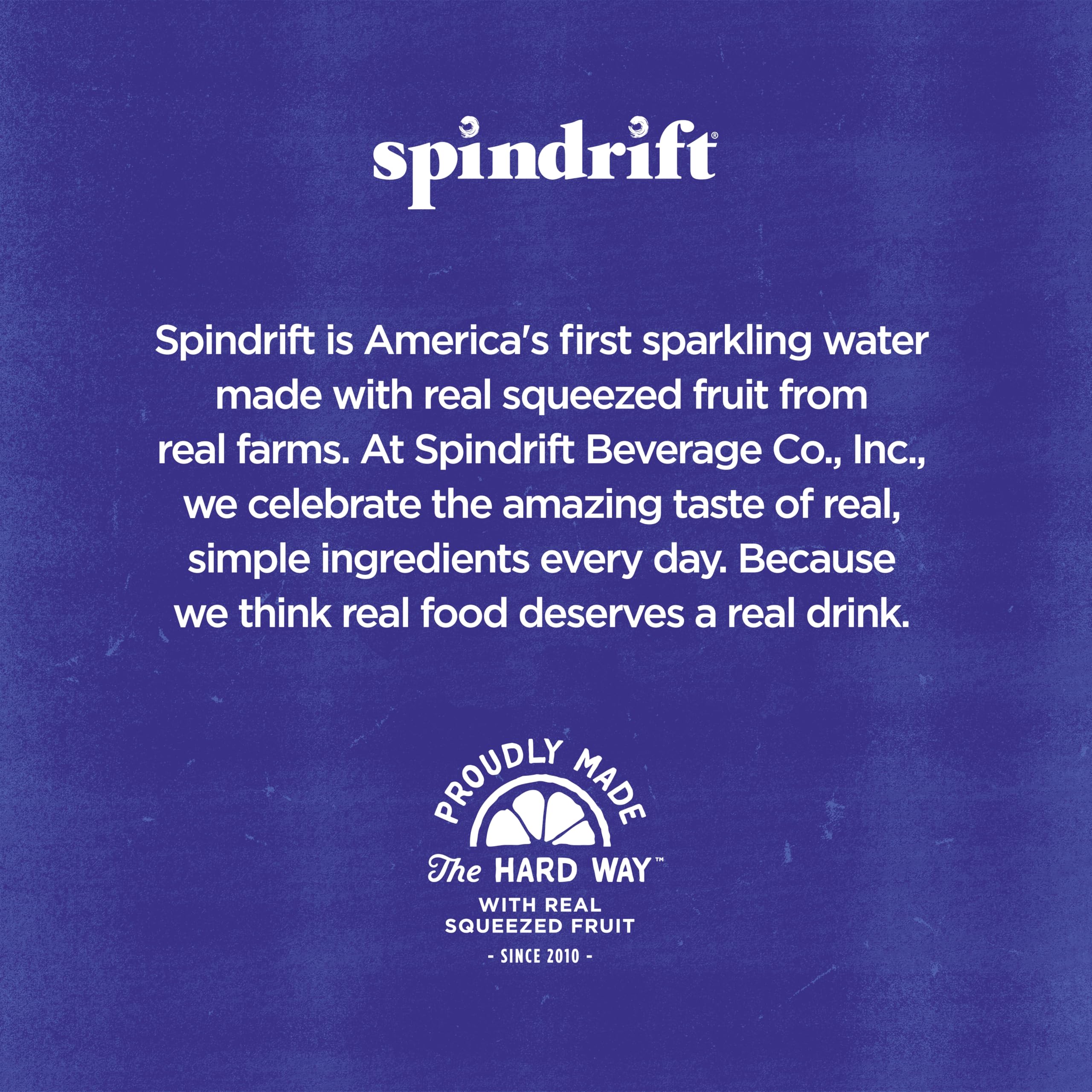 Spindrift lata en mano para comparar tamaño y fácil transporte