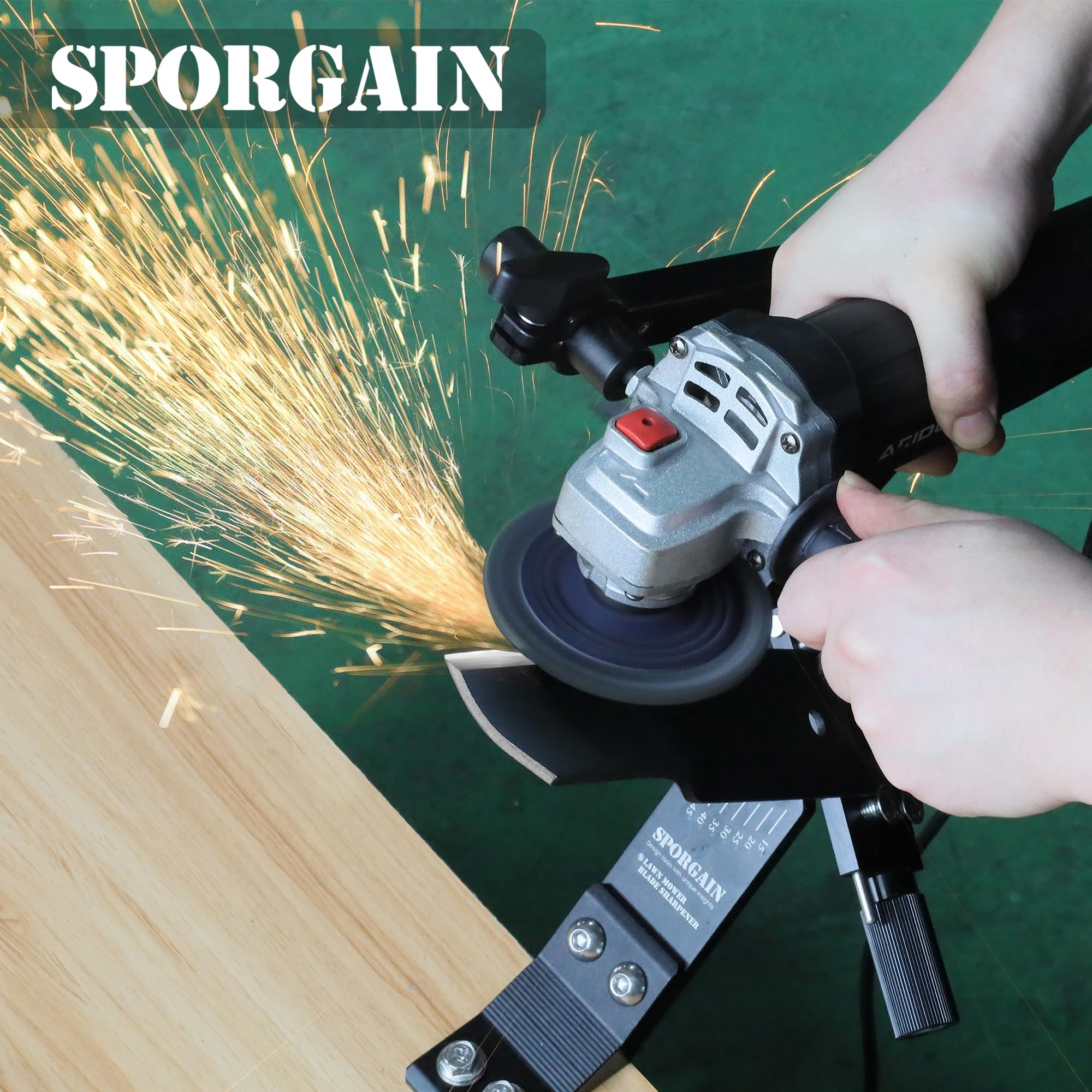 SporGain cuchilla fijada en la guía demostrando sujeción segura y precisión