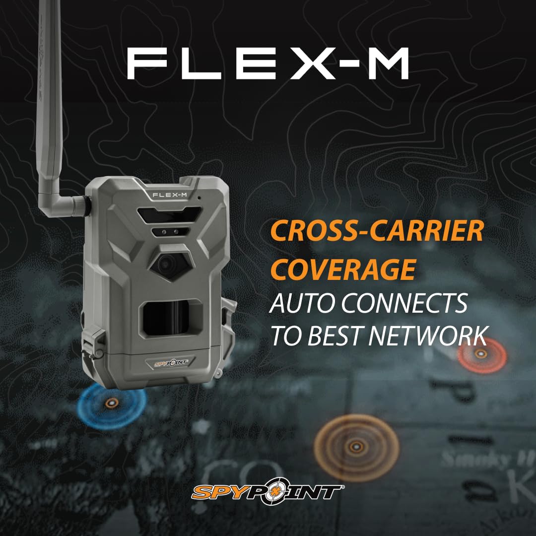 SPYPOINT Flex-M junto a panel solar compatible para autonomía prolongada