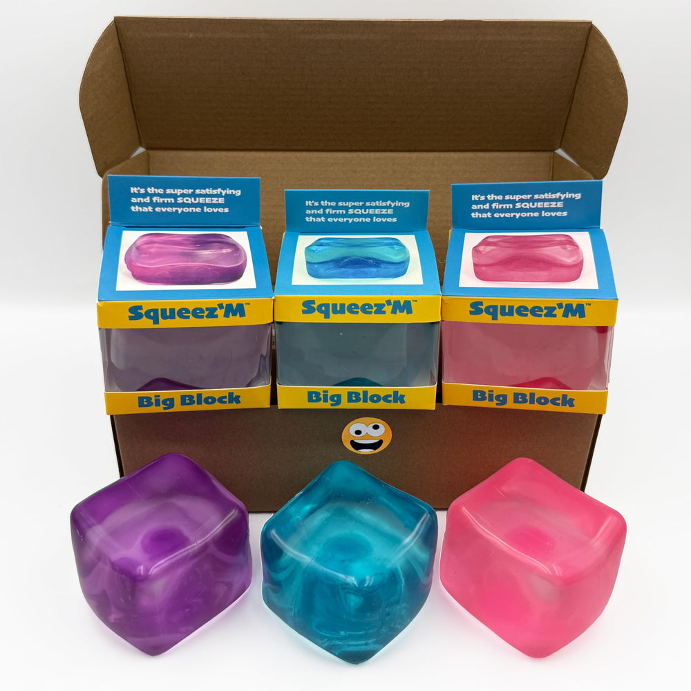 Squeez'M cubo Big Block frontal pack de tres mostrando tamaño y color