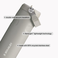 STANLEY detalle del acero AeroLight mostrando textura ligera y durabilidad