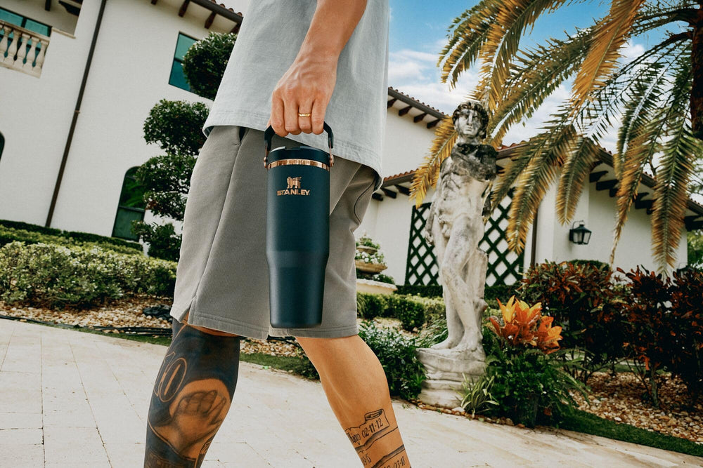 STANLEY x Messi detalle de la pajita abatible para beber rápido y sin derrames