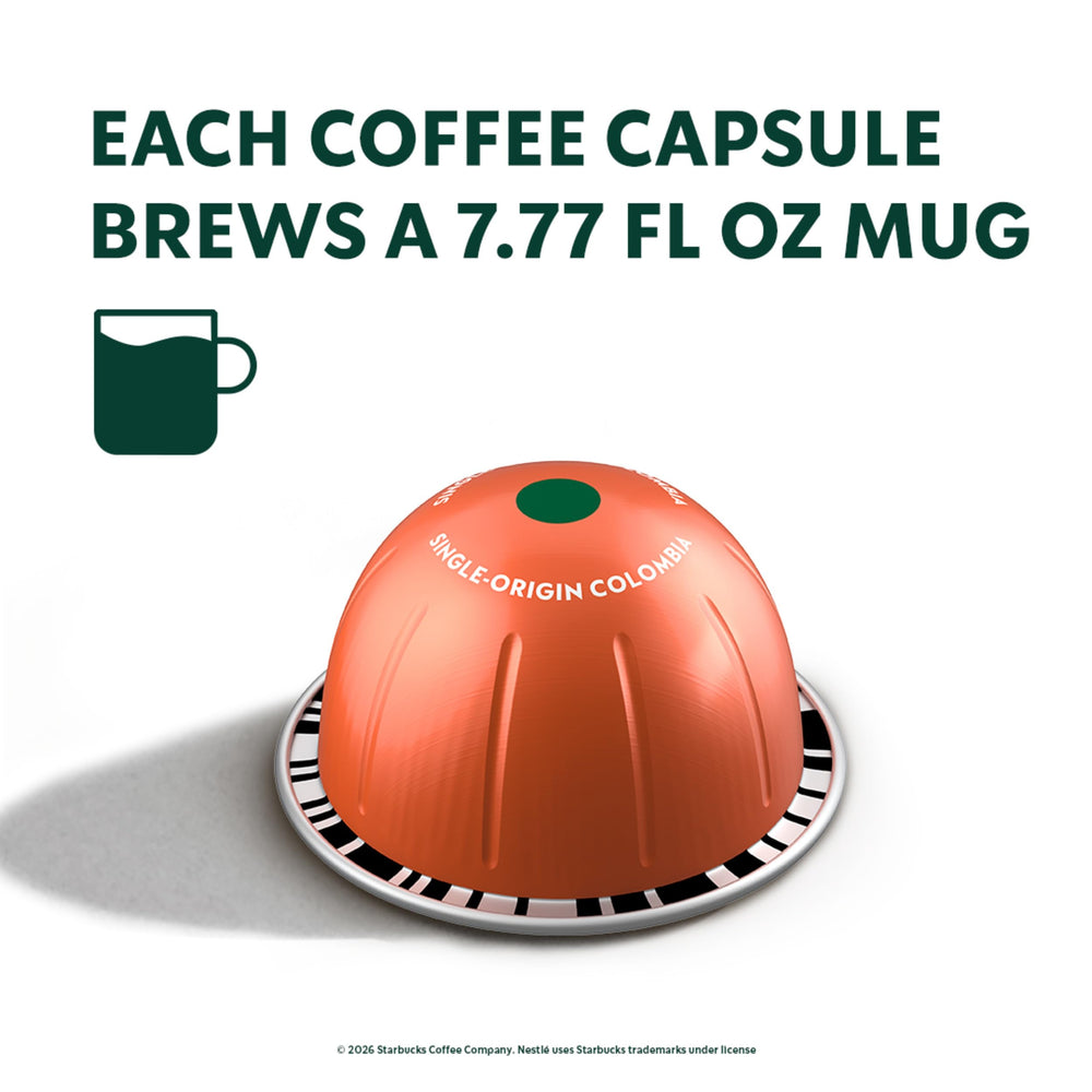 Taza servida con Starbucks Vertuo 7,77 fl oz mostrando crema y aroma