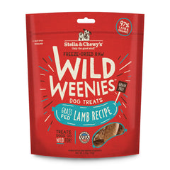 Stella & Chewy's paquete frontal Wild Weenies muestra ingredientes principales