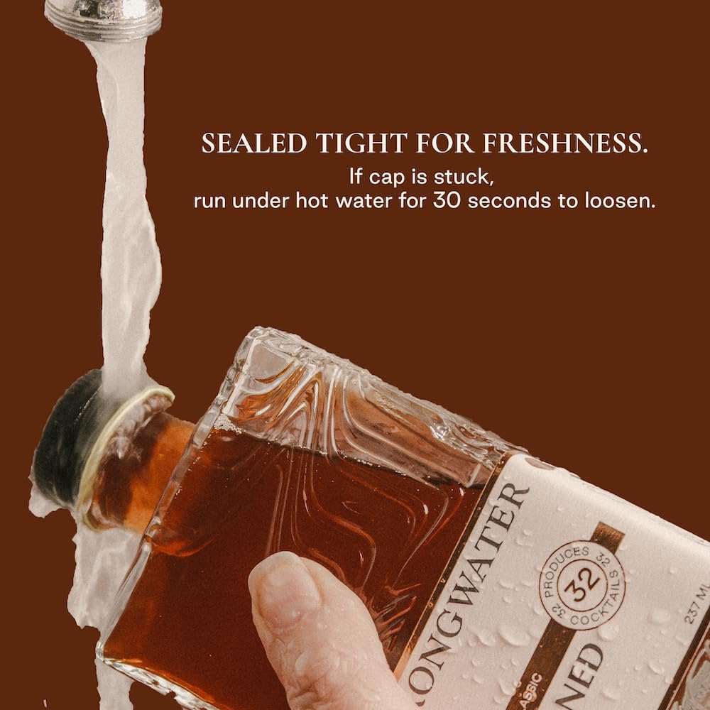 Strongwater Old Fashioned preparado con el jarabe, mejora el equilibrio del cóctel