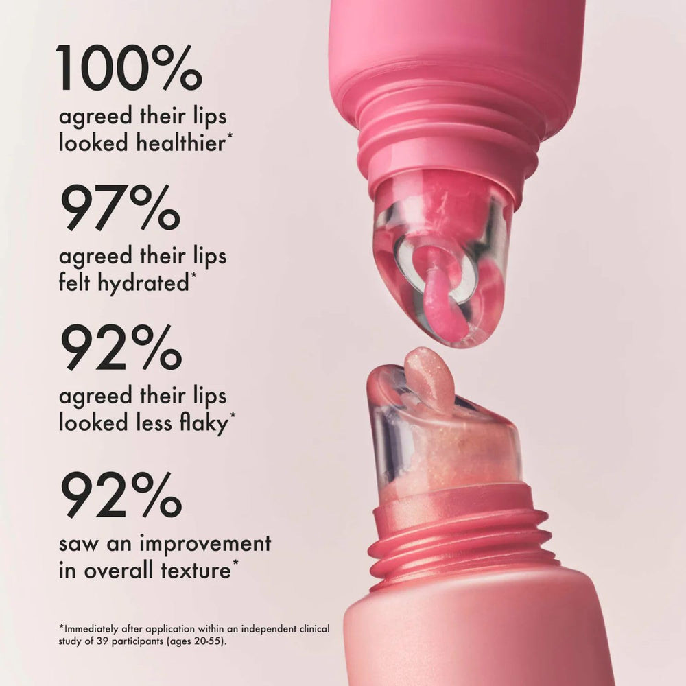 Summer Fridays aplicación Strawberry Soft Serve en labios tono frutal