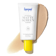 Supergoop! tubo frontal mostrando diseño y tamaño 45 mL para protección visible