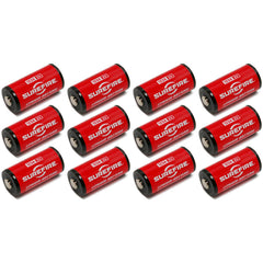 SureFire batería instalada en linterna demostrando alto rendimiento