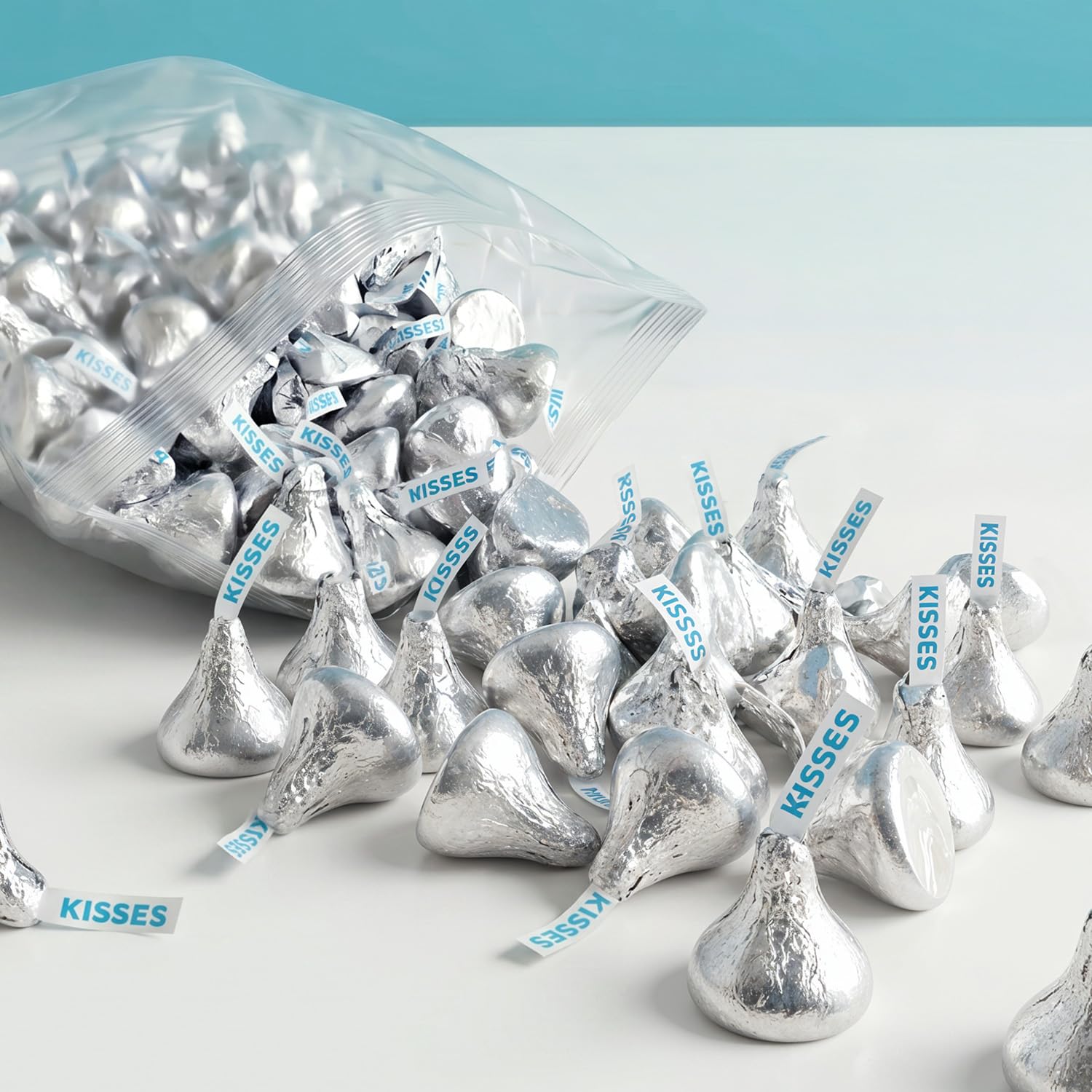 SWEETSIDE CANDY CO. comparación tamaño en mano, ilustra porción individual