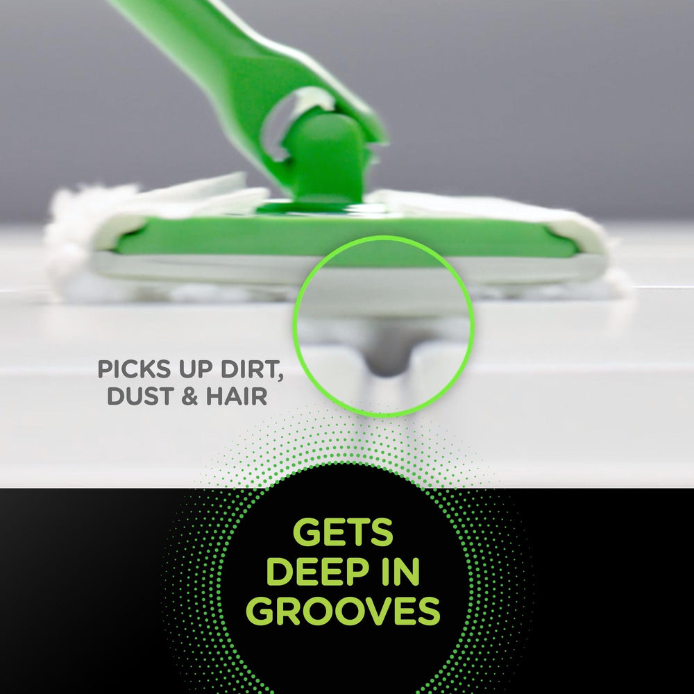 Swiffer paño en suelo de madera recogiendo polvo, protege el acabado