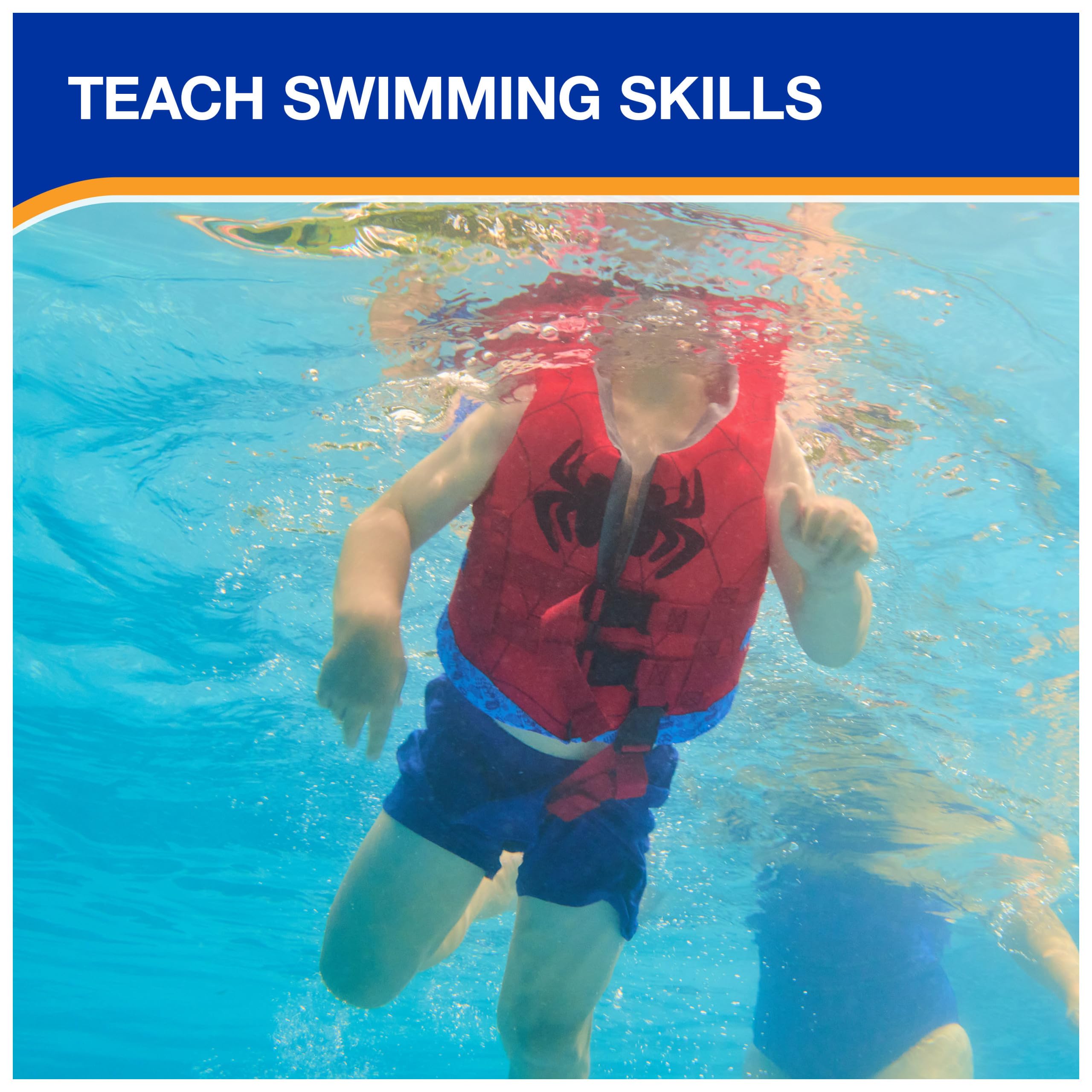 SwimWays comparación de tamaño del chaleco con juguete para escala
