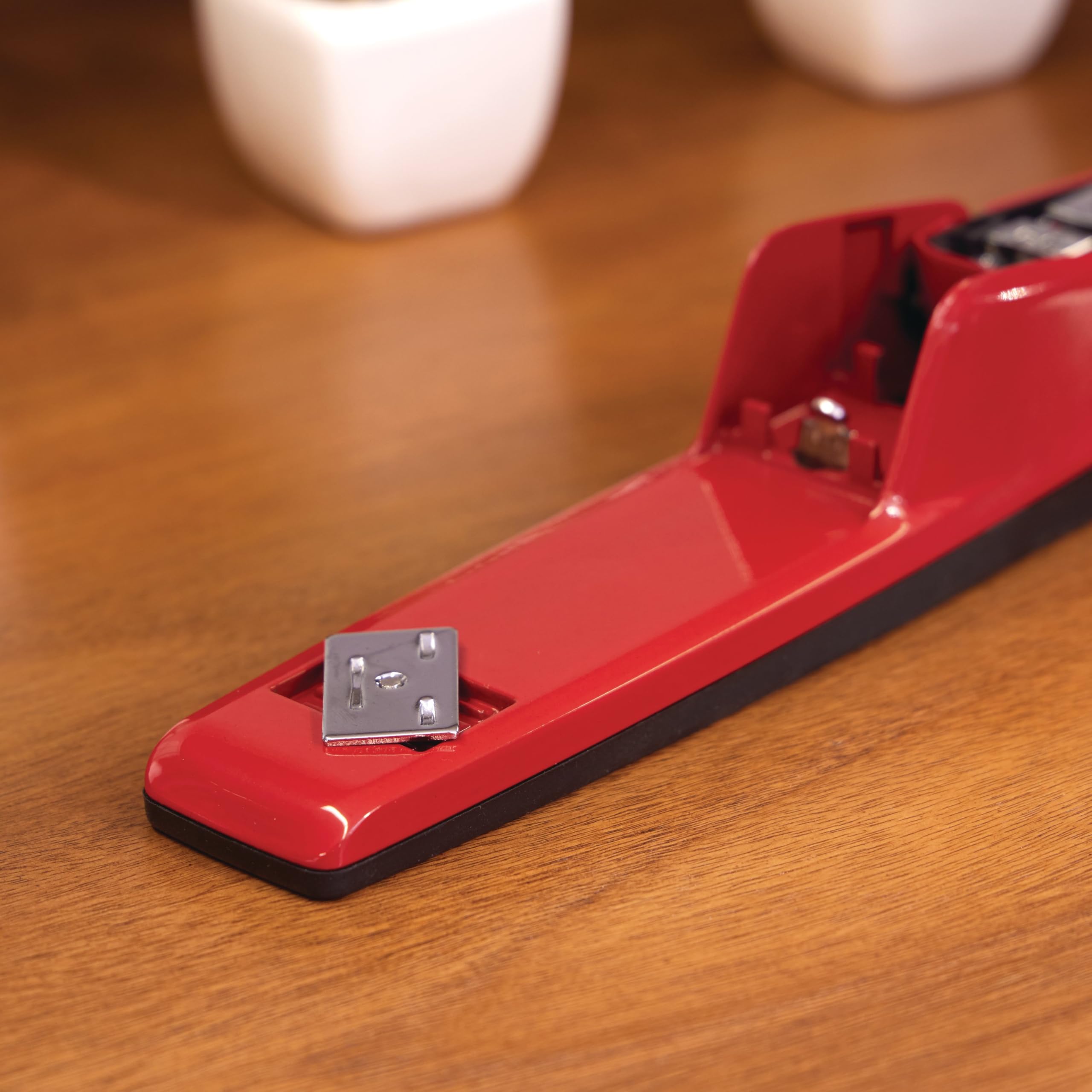 Swingline base de goma antideslizante para estabilidad y control en escritorio