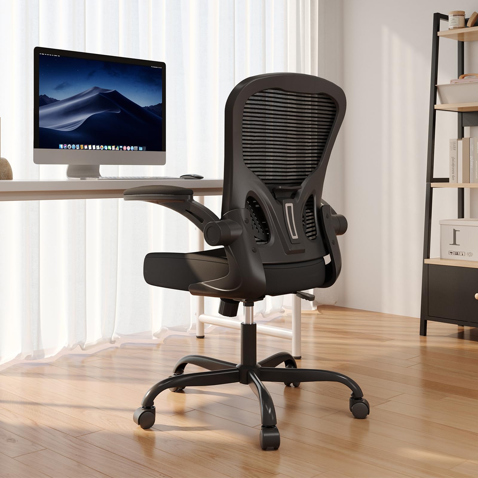 Synorla in a home office setting illustrating comfort during long tasks