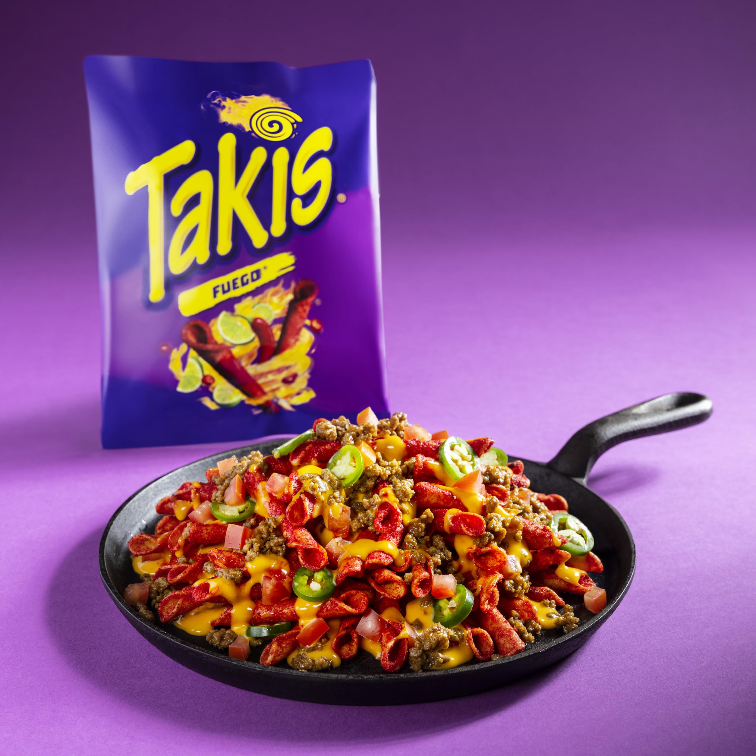 Takis paquetes dentro de mochila ideal para llevar y compartir