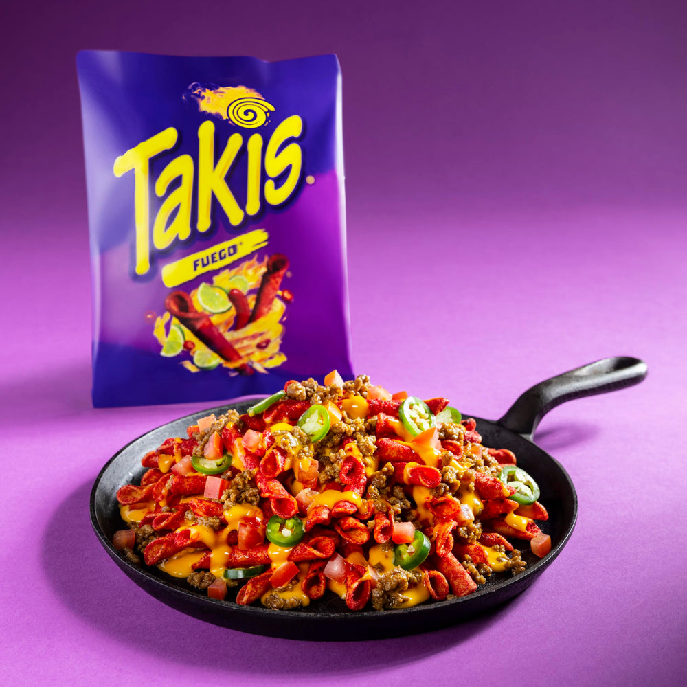 Takis paquetes dentro de mochila ideal para llevar y compartir
