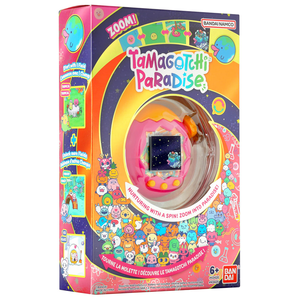 Tamagotchi en mano para comparar tamaño, Tamagotchi compacto y fácil de llevar