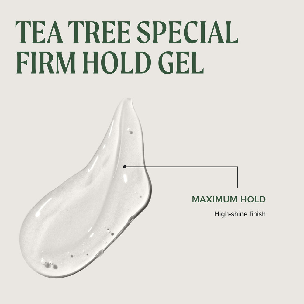 Comparación de tamaño del frasco Tea Tree 150 ml junto a una mano