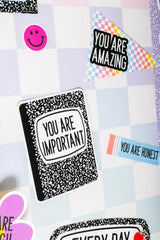 Teacher Created Resources detalle del material mostrando acabado resistente y colores vivos