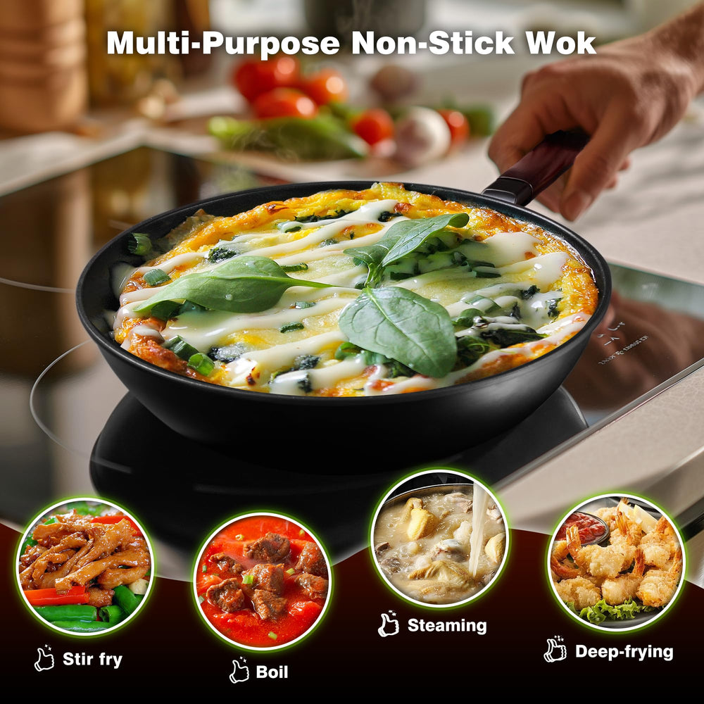 Teewe wok en acción salteando ingredientes para cocción rápida