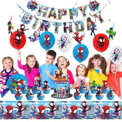 Telifor globos y colgantes Spidey creando ambiente festivo en altura