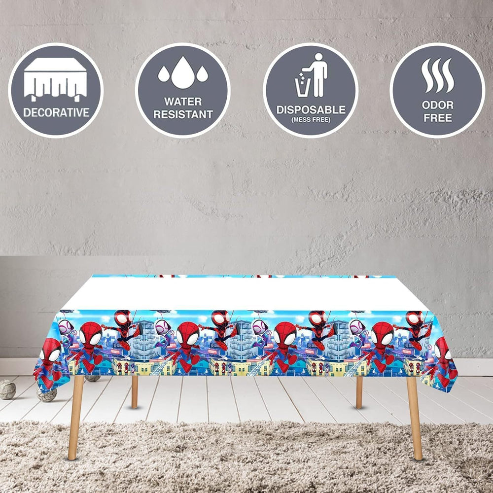 Telifor mantel desplegado cubriendo mesa y protegiendo superficies con estilo