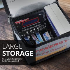Tenergy comparación de tamaño con baterías mostrando capacidad interior